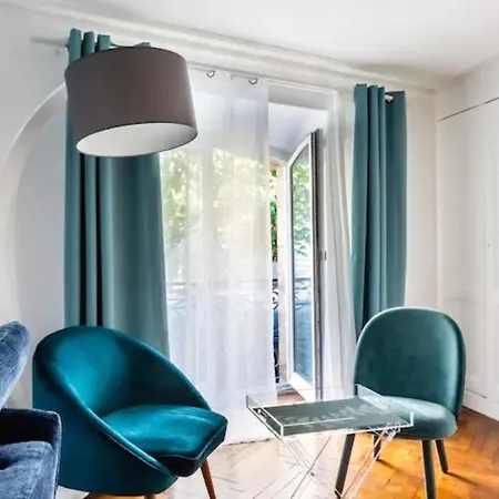 Apartman Superb In The Heart Of