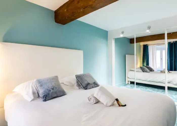 Apartman Superb In The Heart Of
