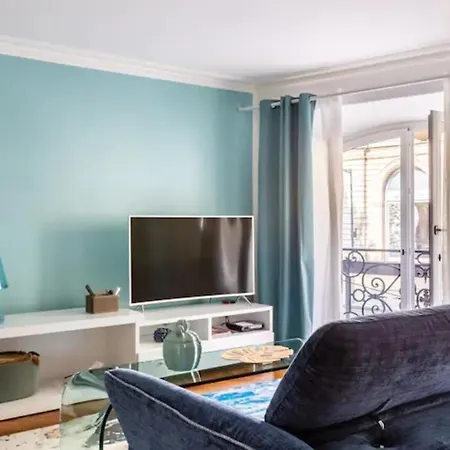 Superb In The Heart Of Apartment